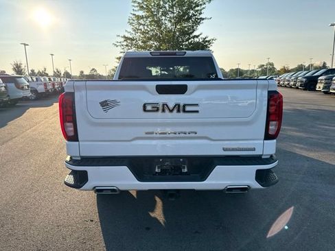 Used 2021 GMC Sierra 1500 Elevation w/ LPO, Elevation Black Package AWD/4WD image 5