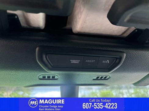 Used 2020 Jeep Wrangler Unlimited Sahara w/ Uconnect 4C Nav & Sound Group AWD/4WD image 25