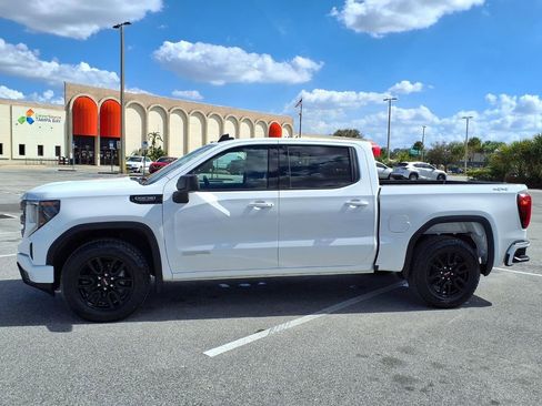 Used 2025 GMC Sierra 1500 Elevation AWD/4WD image 4