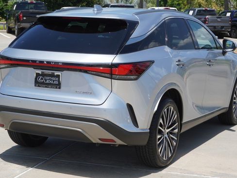 Certified 2025 Lexus RX 350 Premium Plus w/ Accessory Package (Z1) FWD image 6