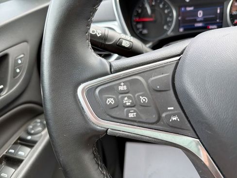 Used 2023 Chevrolet Equinox LT image 22