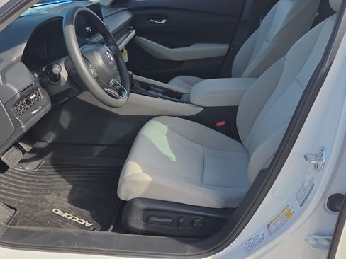 New 2026 Honda Accord SE image 9