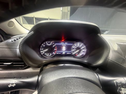 Certified 2025 Nissan Sentra SV w/ All-Weather Package FWD image 10