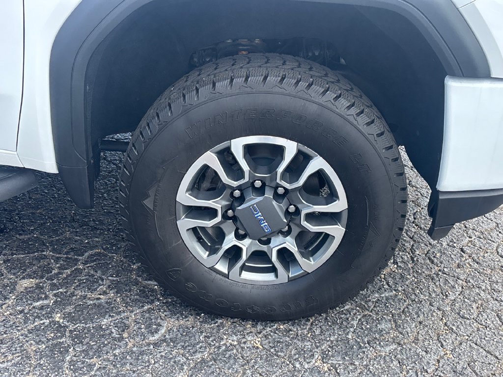 Used 2022 GMC Sierra 2500 AT4 w/ AT4 Preferred Package AWD/4WD image 11