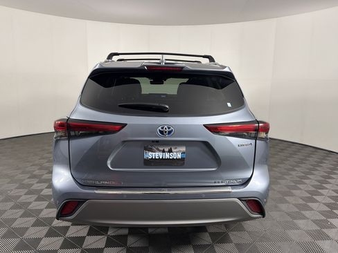 Used 2022 Toyota Highlander Platinum AWD/4WD image 23