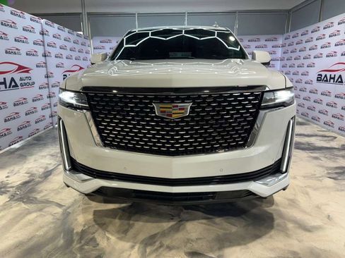 Used 2022 Cadillac Escalade ESV Premium Luxury AWD/4WD image 3
