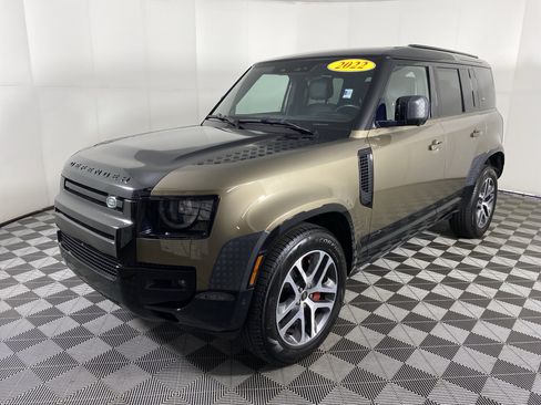 Used 2022 Land Rover Defender 110 X AWD/4WD image 12