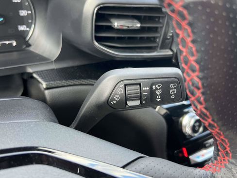 Used 2023 Ford Explorer ST-Line w/ Class IV Trailer Tow Package image 20