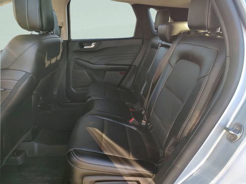 Used 2022 Ford Escape Titanium FWD image 30