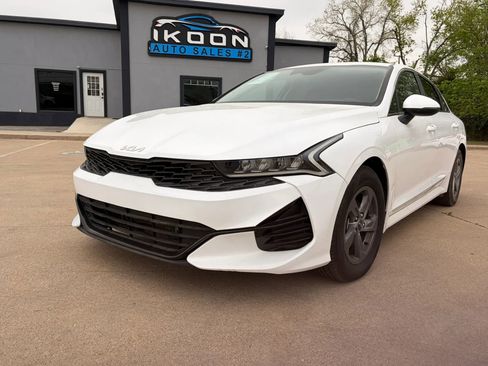 Used 2023 Kia K5 LXS image 1
