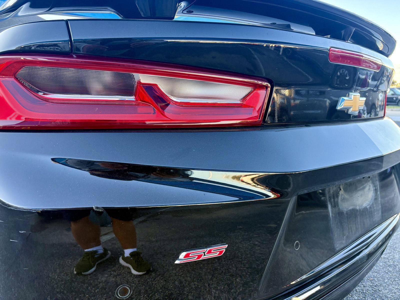 Used 2017 Chevrolet Camaro SS RWD image 8