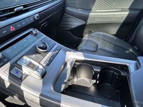 Used 2024 Hyundai Palisade Calligraphy image 17