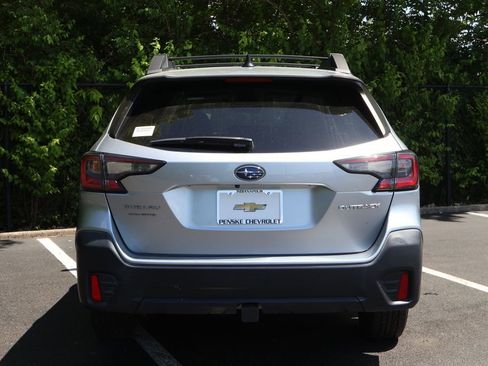 Used 2020 Subaru Outback Premium AWD/4WD image 6