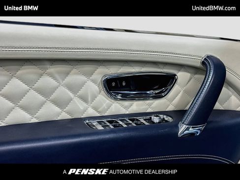 Used 2019 Bentley Bentayga AWD/4WD image 3