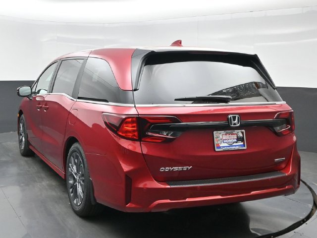 New 2026 Honda Odyssey Touring image 4