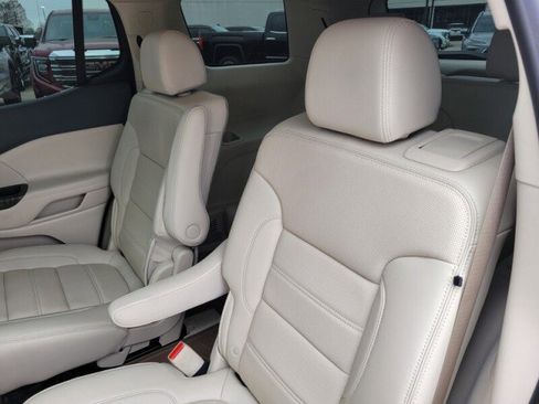 Used 2022 GMC Acadia Denali w/ Denali Ultimate Package image 30