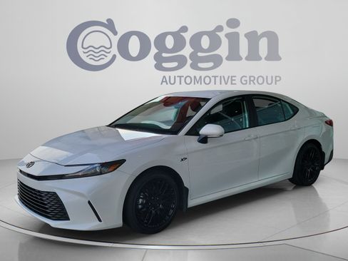 Used 2026 Toyota Camry LE FWD image 1