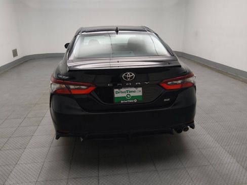 Used 2021 Toyota Camry SE image 6