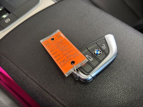 Used 2020 BMW 330i xDrive Sedan w/ Premium Package AWD/4WD image 38