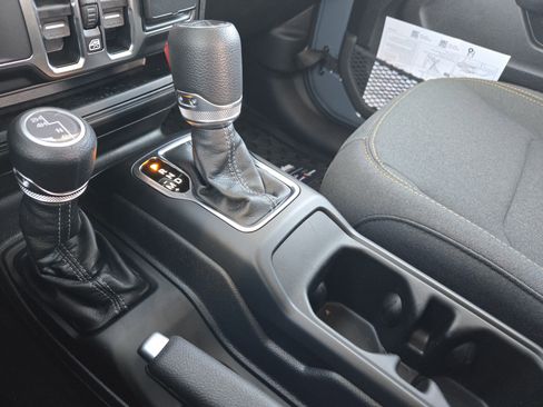 New 2026 Jeep Gladiator Sport image 16