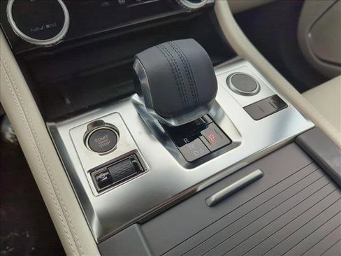 New 2025 Jaguar F-PACE R-Dynamic S image 27