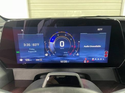 Used 2024 Chevrolet Traverse RS w/ LPO, Floor Liner Package AWD/4WD image 15