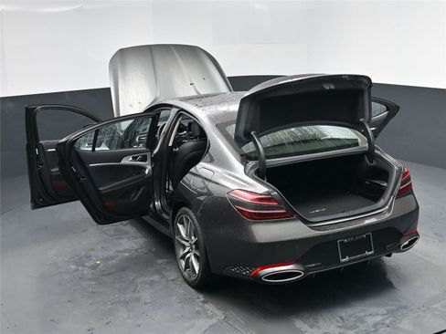 Used 2026 Genesis G70 2.5T Prestige image 15