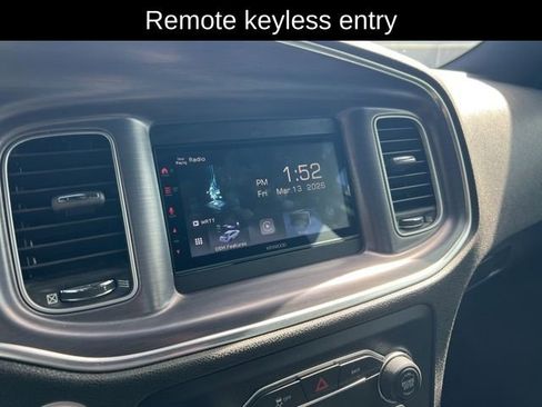 Used 2015 Dodge Charger SE w/ Sport Appearance Group image 8