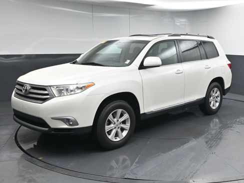 Used 2013 Toyota Highlander SE image 4