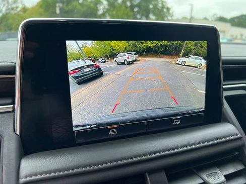 Used 2023 GMC Yukon SLE RWD image 28