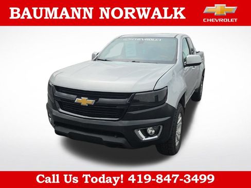 Used 2017 Chevrolet Colorado LT w/ LT Convenience Package RWD image 17