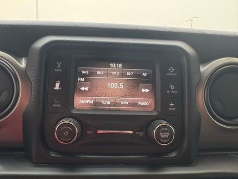 Used 2021 Jeep Wrangler Sport image 15