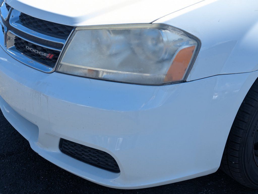 Used 2014 Dodge Avenger SE FWD image 12