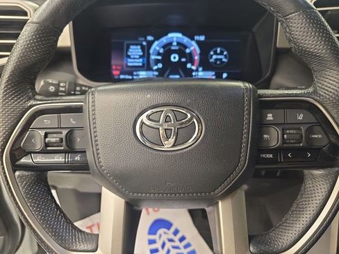 Used 2024 Toyota Tundra Limited AWD/4WD image 32