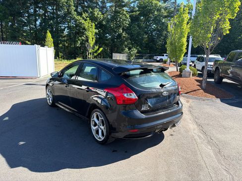 Used 2013 Ford Focus ST FWD image 7