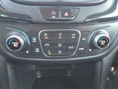 Used 2023 Chevrolet Equinox RS image 25