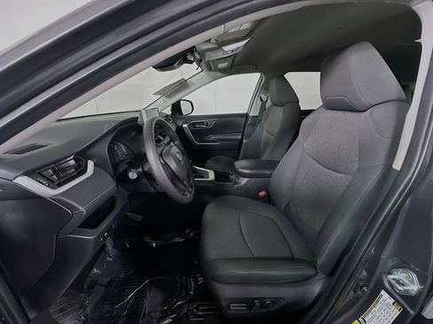 Used 2024 Toyota RAV4 XLE image 12