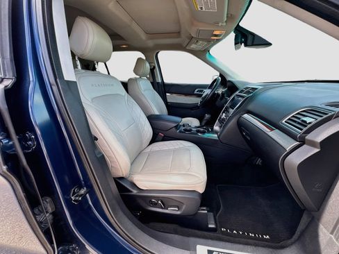 Used 2016 Ford Explorer Platinum AWD/4WD image 28
