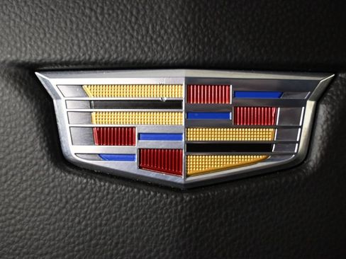 Used 2024 Cadillac XT6 Premium Luxury w/ LPO, Floor Liner Package AWD/4WD image 37