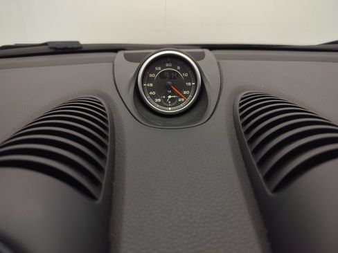 Certified 2017 Porsche 718 Boxster S RWD image 20