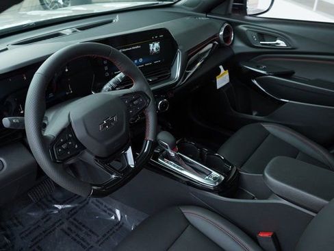 New 2026 Chevrolet Trax RS w/ Sunroof Package FWD image 25