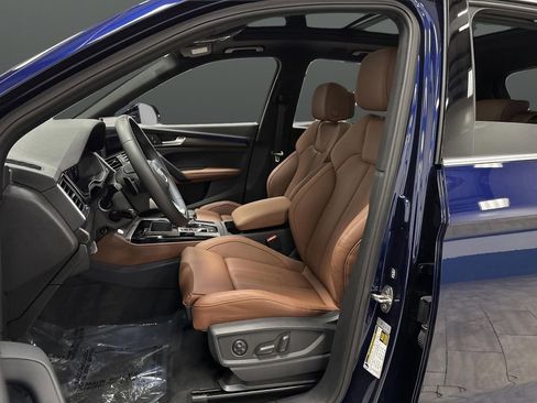Used 2025 Audi Q5 2.0T Premium Plus w/ Premium Plus Package image 4