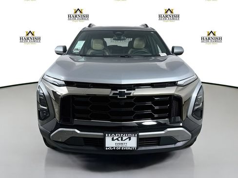 Used 2026 Chevrolet Equinox ACTIV FWD image 2