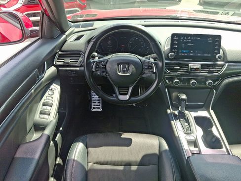 Used 2018 Honda Accord Sport image 12