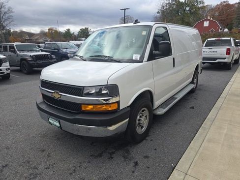 Used 2024 Chevrolet Express 2500 w/ Driver Convenience Package image 3