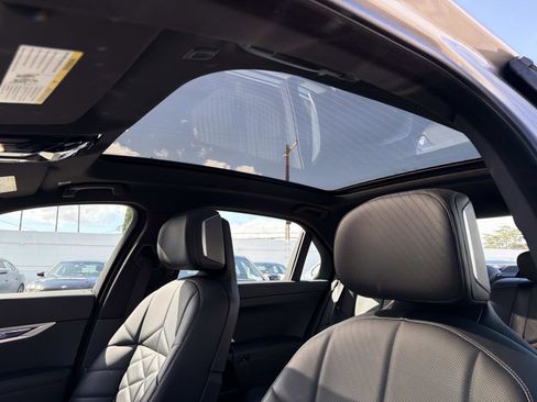 Certified 2023 BMW 740i 740i Sedan RWD w/ Parking Assistance Package image 30