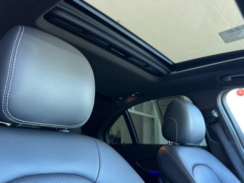 Used 2019 Mercedes-Benz C 300 Sedan w/ Premium Package image 17