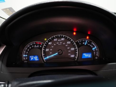 Used 2013 Toyota Camry LE image 15