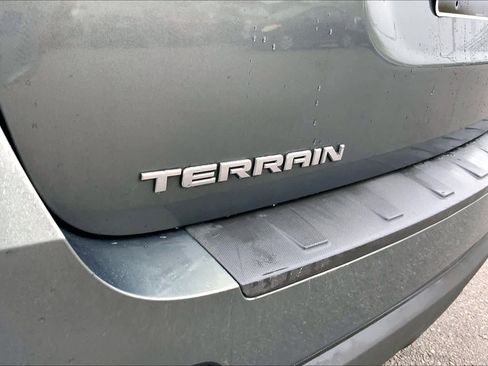 Used 2013 GMC Terrain SLE image 29