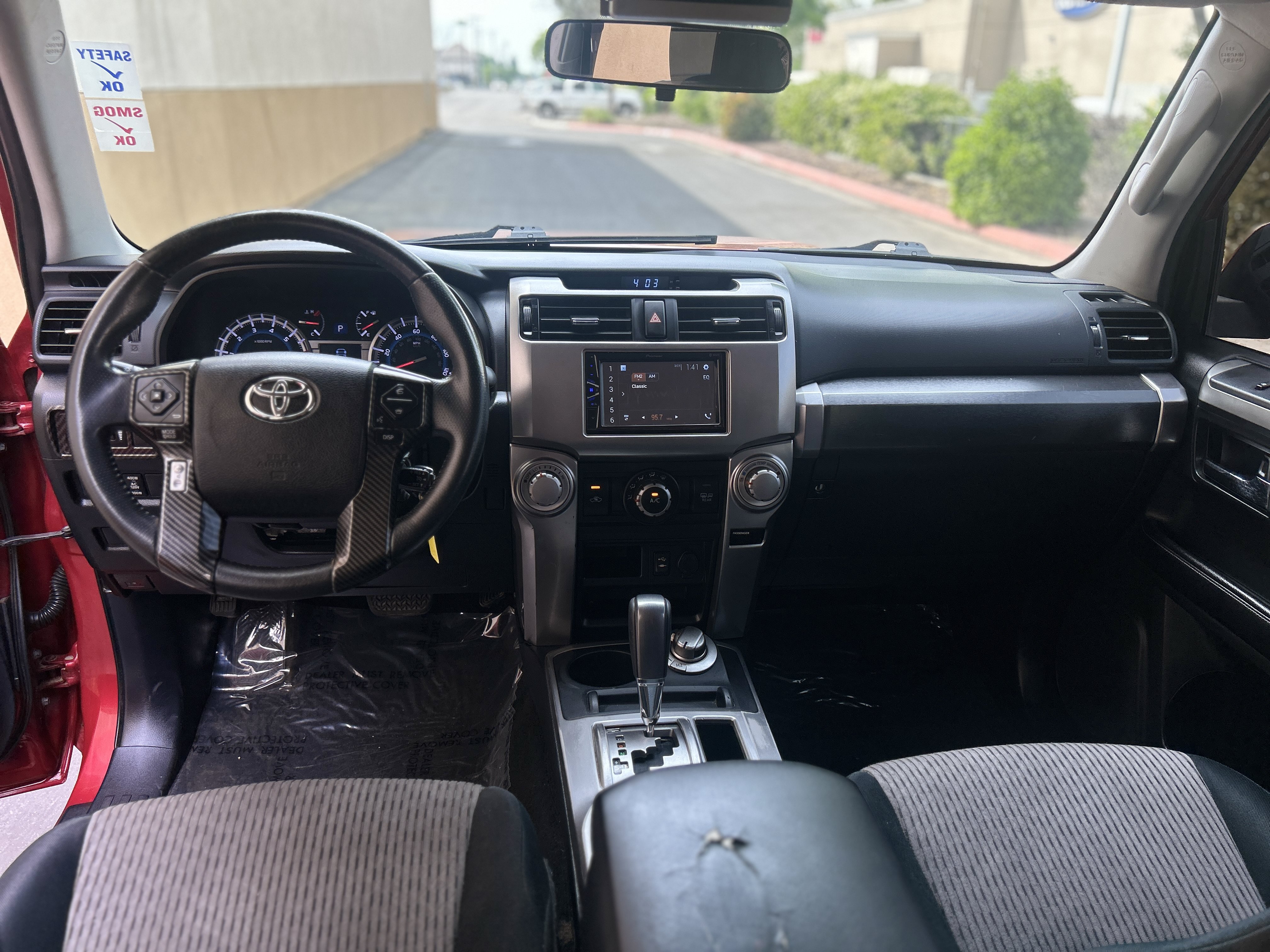 Used 2015 Toyota 4Runner SR5 AWD/4WD image 17